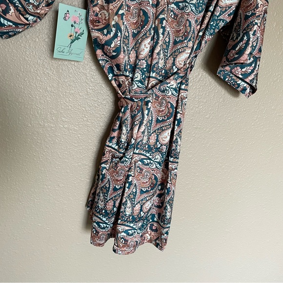 NWT — TAGS ON — SoHo Apparel - Paisley Floral Print Silk Robe Pink Tan Turquoise - Picture 5 of 15